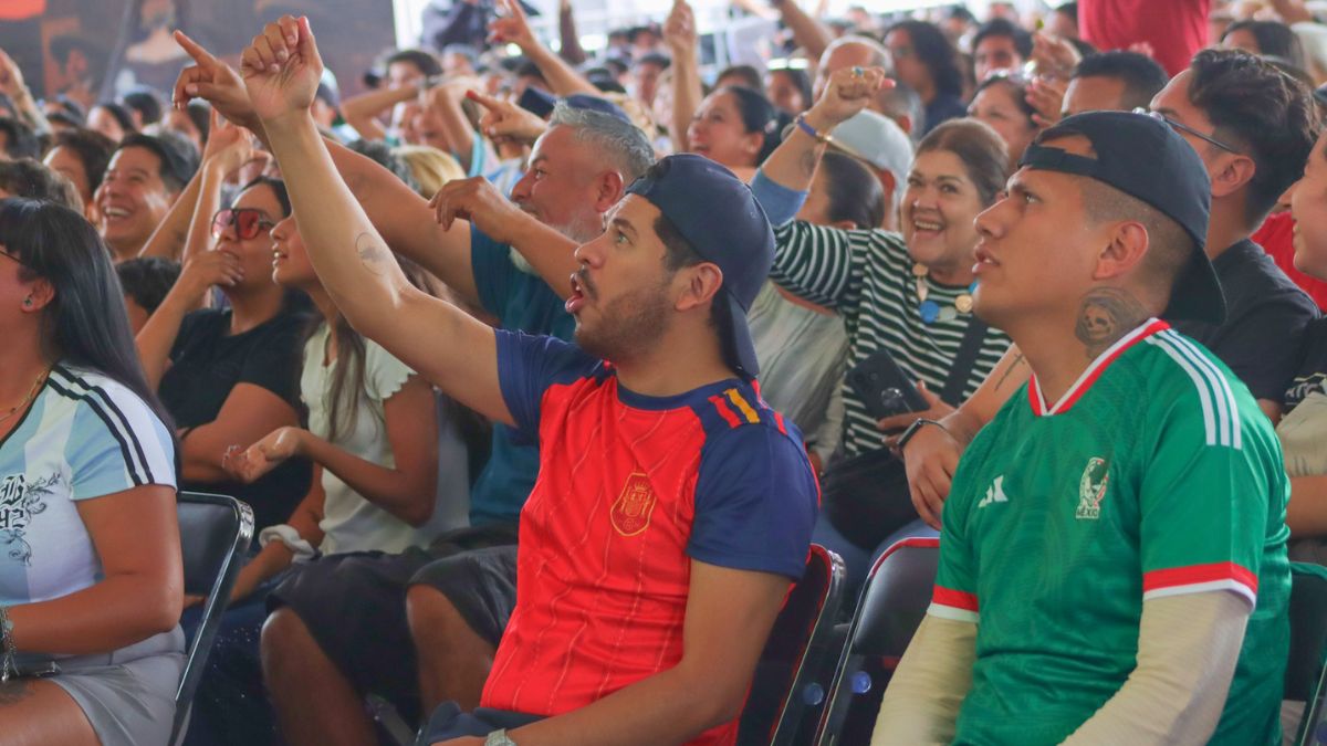 Aficionados vieron la final del Mundial en Plaza Expiatorio en León. Mary Ochoa.