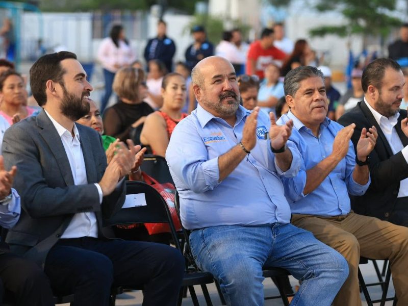 Nuevas reglas en el PAN y cambio de dirigencia: La clase política reacciona con reservas