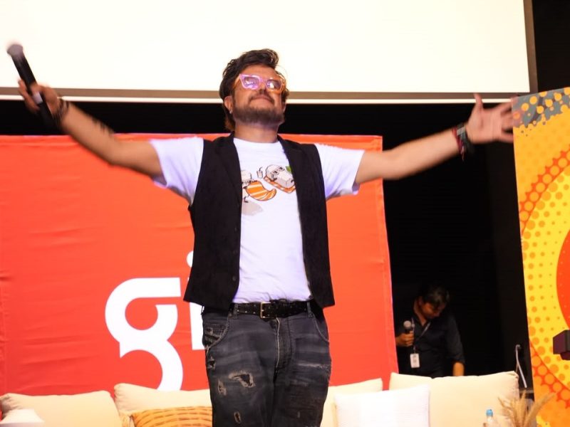 Aleks Syntek defiende el talento mexicano y critica la cultura de la viralidad en el GIFF