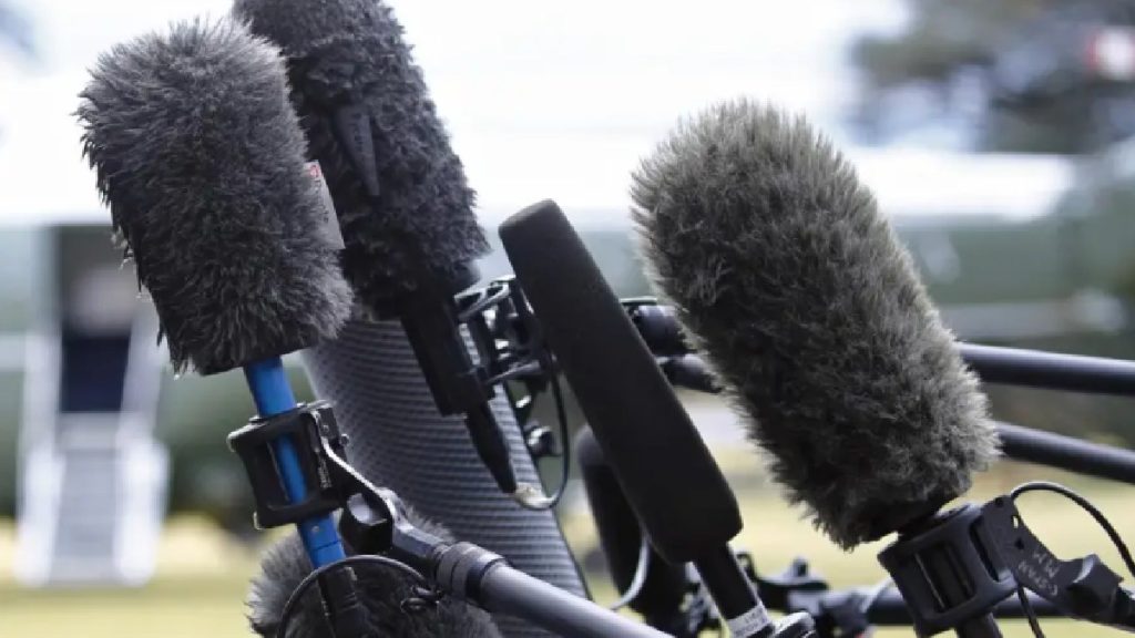 Allan León denuncia a reportero3