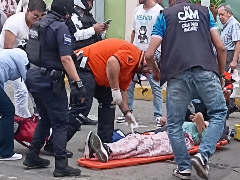 Atropella camión de transporte público a mujer frente a la presidencia en Irapuato