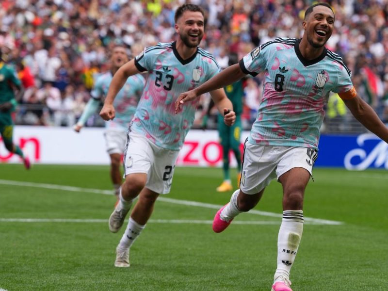 Bélgica convierte penal en tiempo extra y vence 3-2 a Senegal en los 16avos de final del Mundial 2026