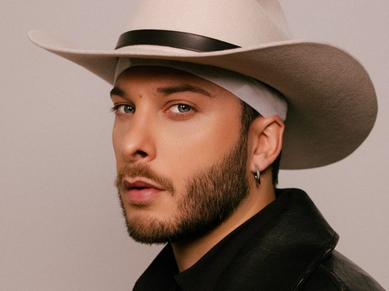 Blas Cantó vuelve con ‘Para qué’ y confiesa: “Amo a México con todo mi corazón”