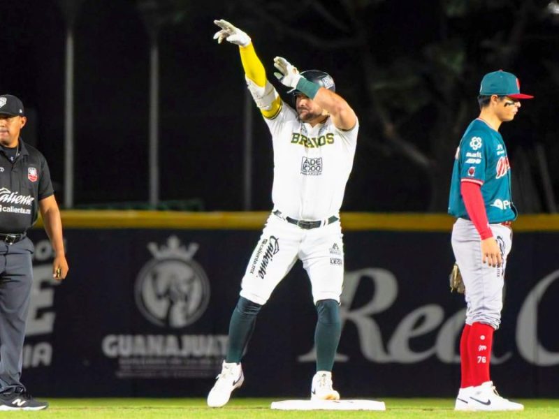 Bravos de León vencen a los Diablos Rojos y emparejan la serie en el Domingo Santana