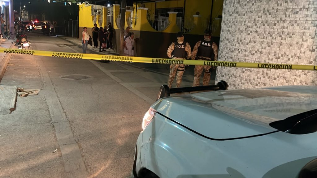 Hombres en moto balean a peatón en la colonia UCOPI de Irapuato