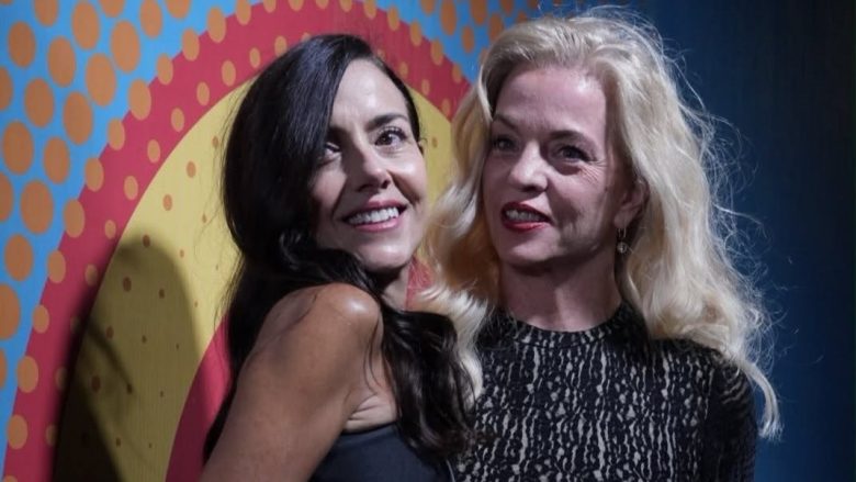 Cecilia Suárez y Sarah Hoch homenaje giff