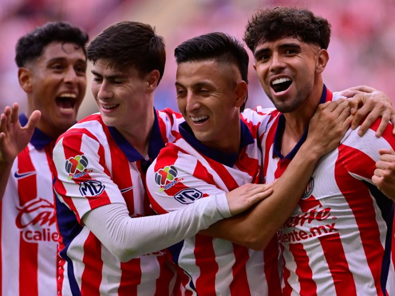 Chivas vence a FC Juárez con gol de último minuto