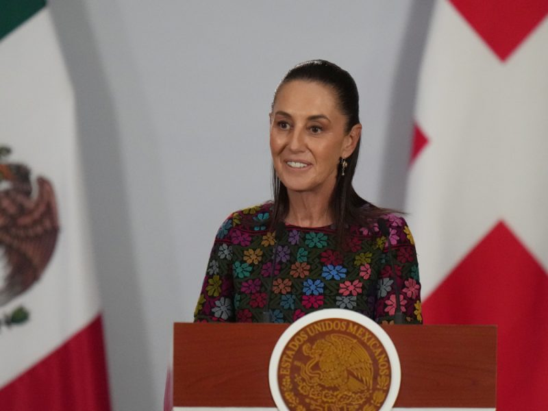 ¿Por qué sí con Trump y no en México? El polémico viaje de Sheinbaum a la final del Mundial
