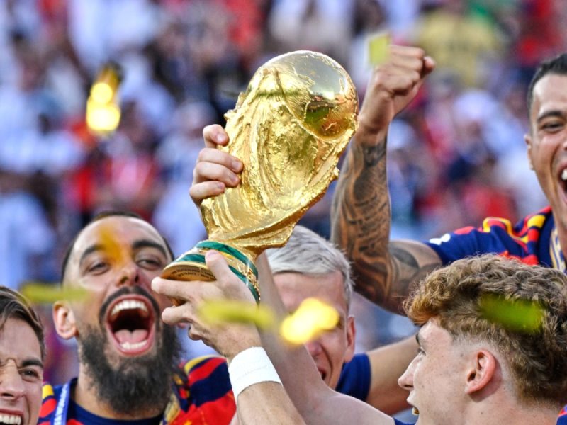 Gianni Infantino da marcha atrás con propuesta FIFA Forward Enterprise