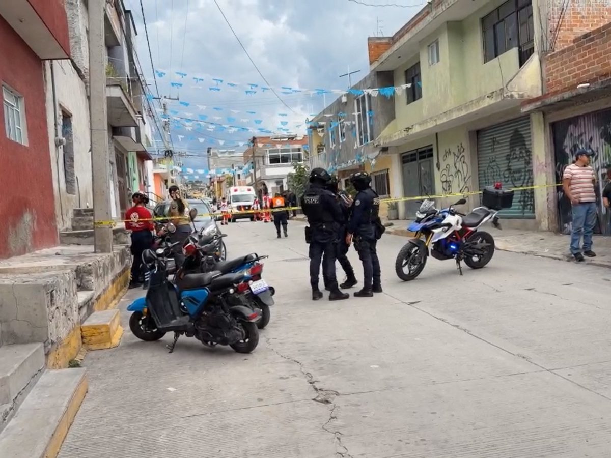 Sicarios en moto atacan vinatería en Acámbaro y matan a un hombre; hay otro herido