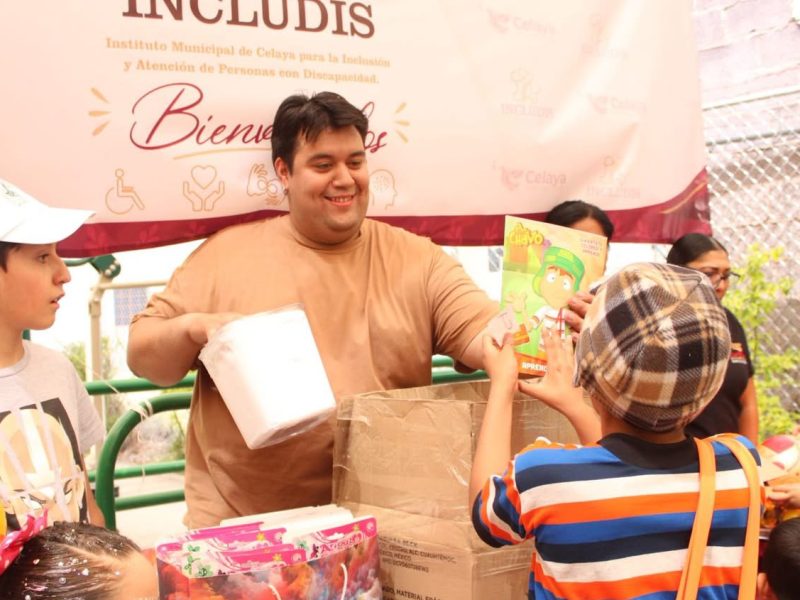 Includis Celaya gastó recursos públicos en AirPods Max y despensa; Alcalde reprueba compras