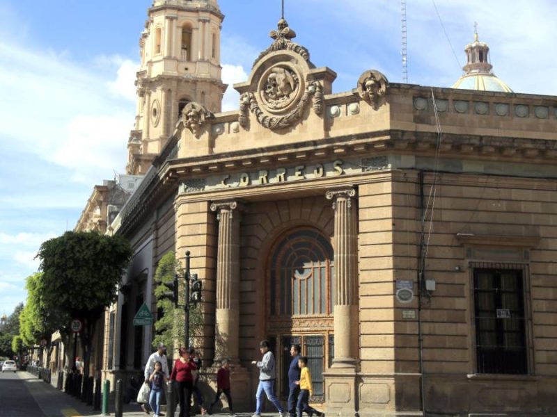 El edificio de Correos de León que antes fue residencia y cuartel villista