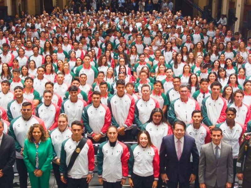 Sin cheques ni premios: Así fue el abanderamiento de México para Santo Domingo 2026