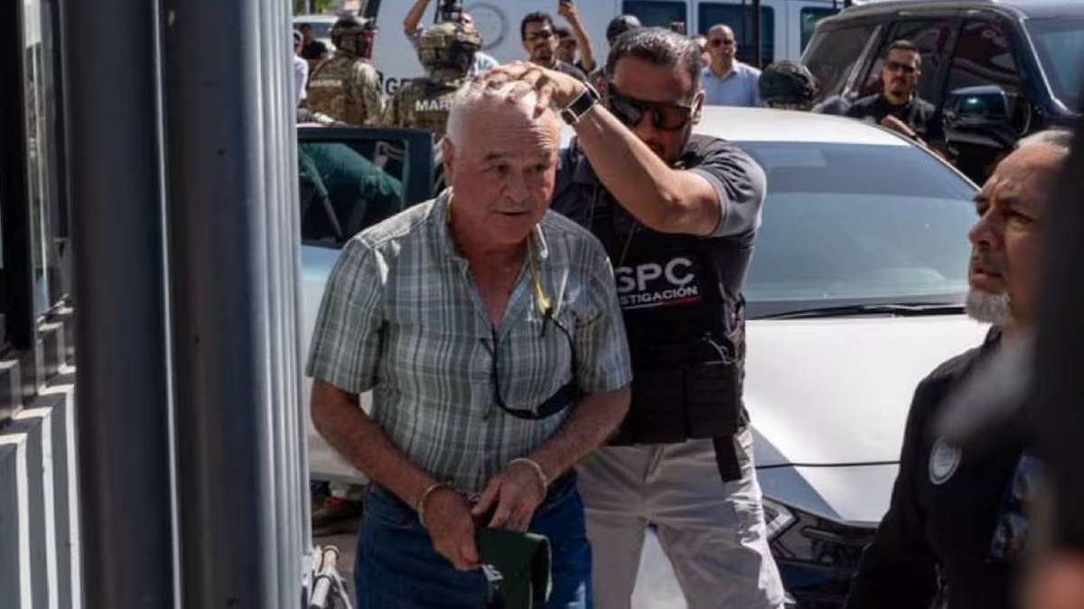 Ernesto Ruffo trasladado a la FGR