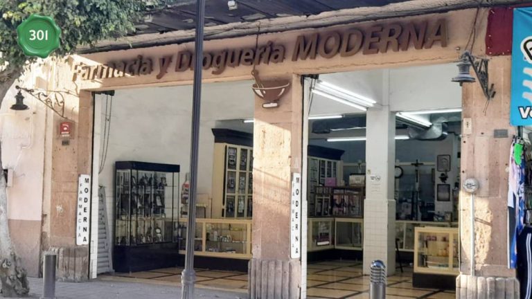 Farmacia y droguería La Moderna