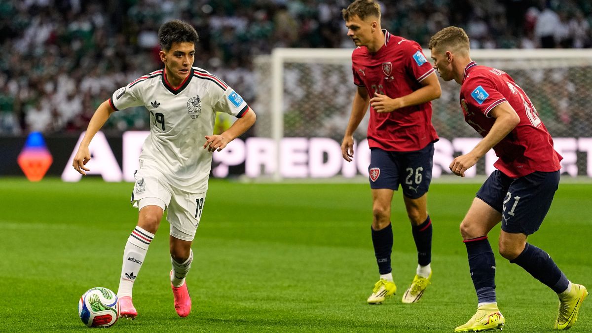 Gil Mora Selección Mexicana