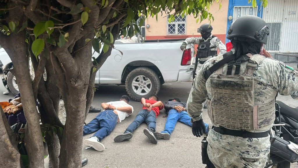 Tras una pequeña persecución, la Guardia Nacional los detuvo