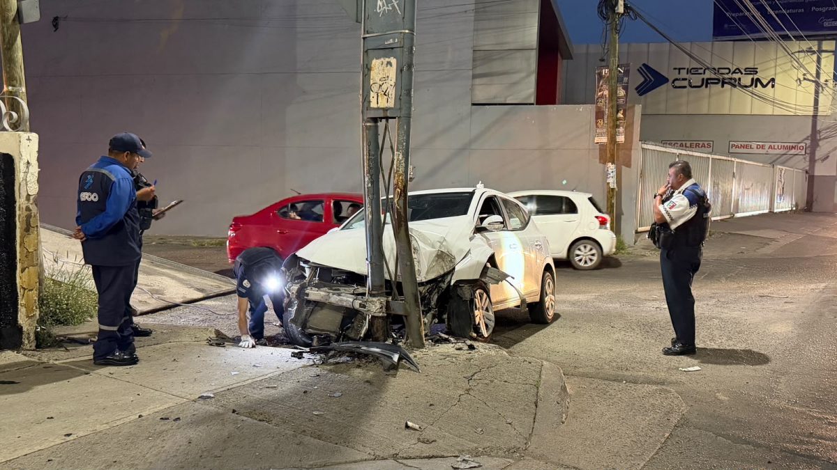 Accidente en bulevar Aeropuerto
