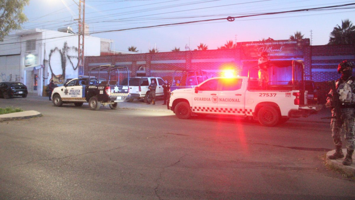 Encuentran a hombre asesinado en camino a Peñuelas, en Irapuato