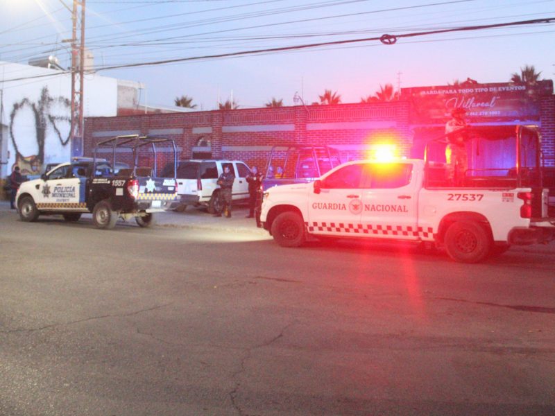 Encuentran a hombre asesinado en camino a Peñuelas, en Irapuato