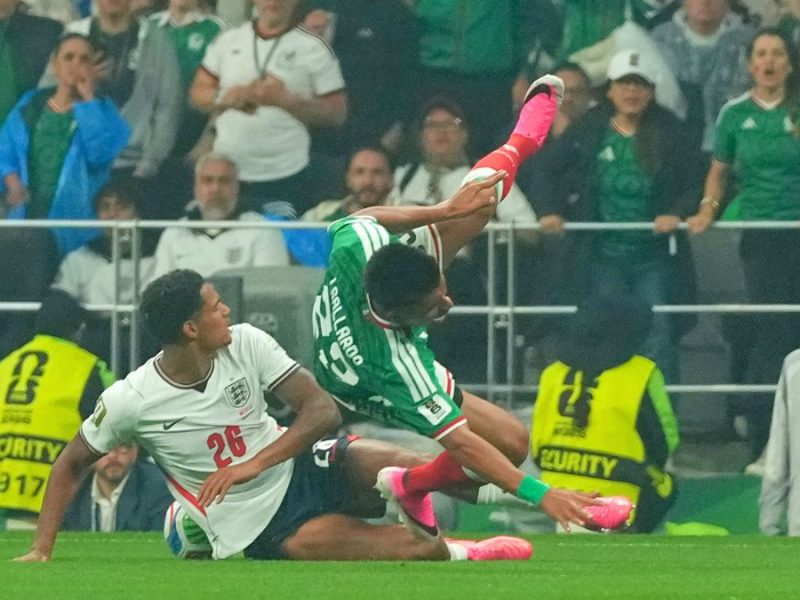 México Vs Inglaterra EN VIVO: Locura con goles, roja y ventaja inglesa
