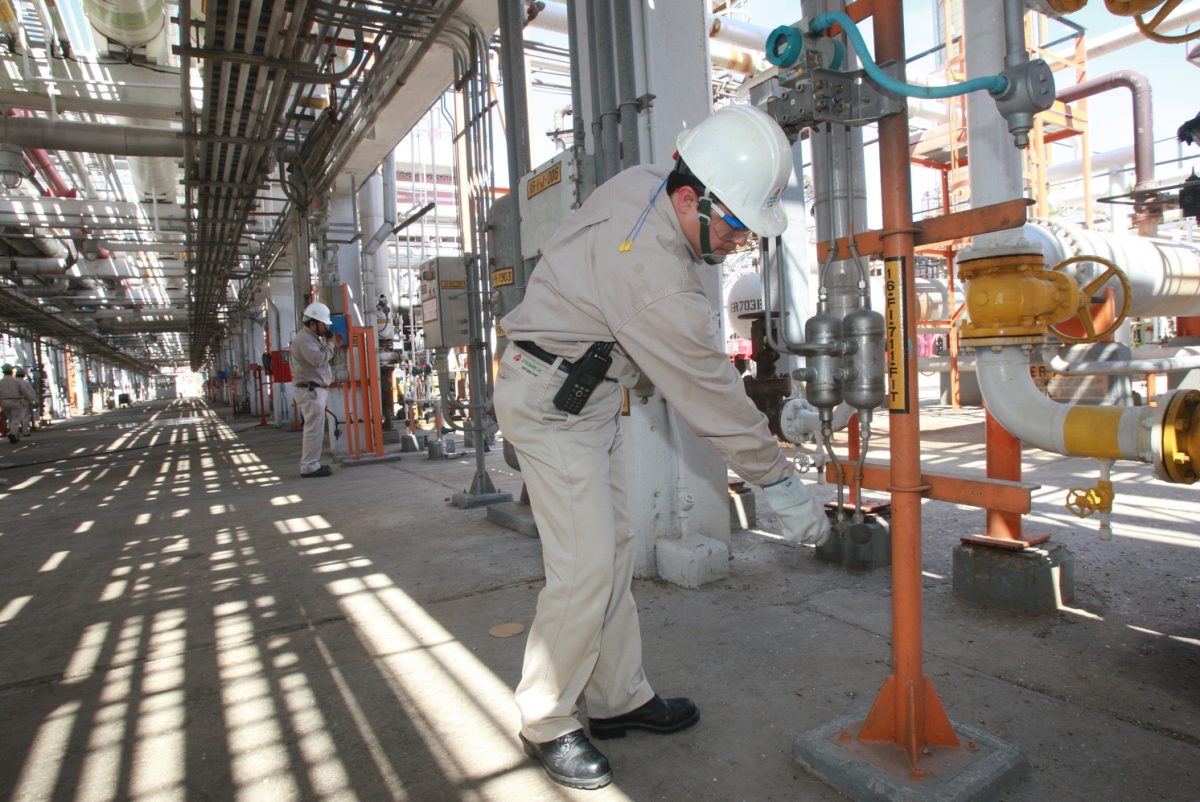 Contratos mixtos de Pemex fracasan al no atraer empresas