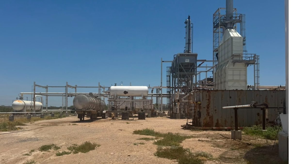 Sheinbaum rebautiza refinerías clandestinas como centros de procesamiento