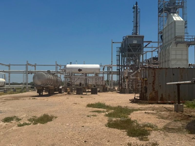 Asegura el Ejército refinería clandestina y 3.7 millones de litros de huachicol en Reynosa