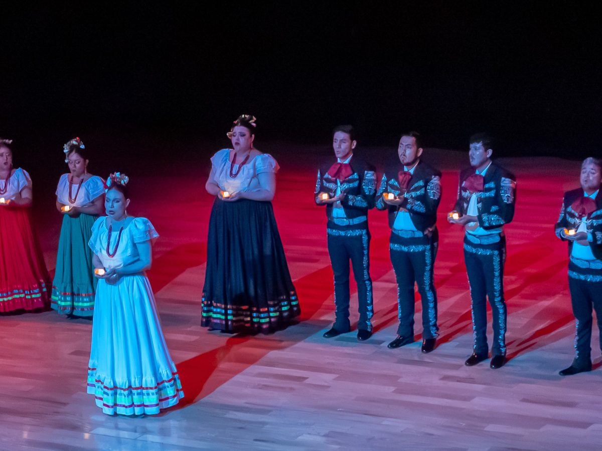 Ovacionan al Octeto Vocal de Celaya tras concierto lleno de tradición