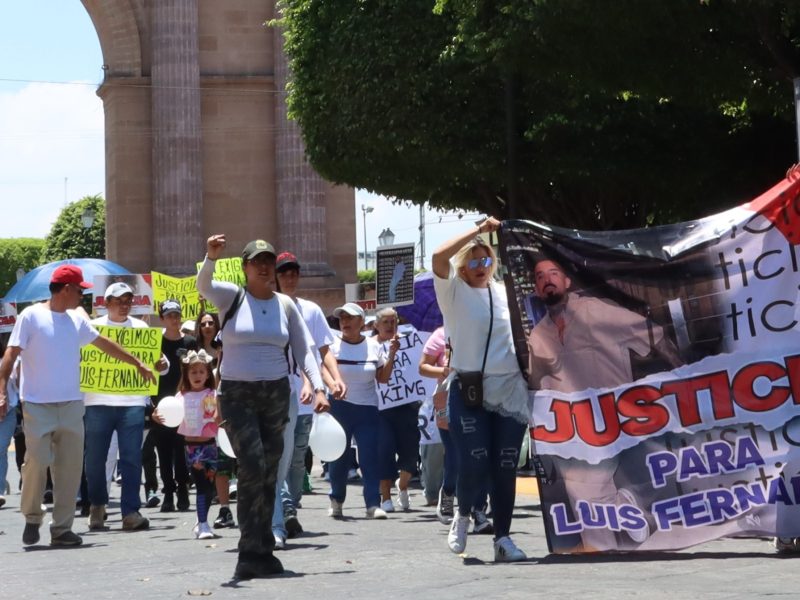 Marcha pacífica en León por asesinato de IFer King