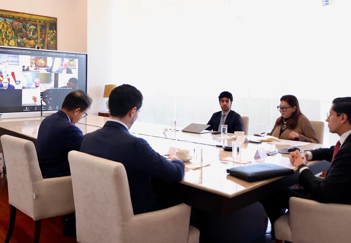 Canciller encomendó fortalecer las relaciones entre México y Asia
