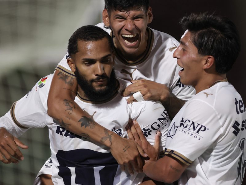 Juninho hace hat-trick y Pumas golea a FC Juárez