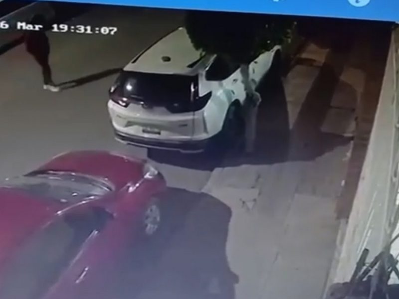 Roban camioneta en la Obregón en Irapuato