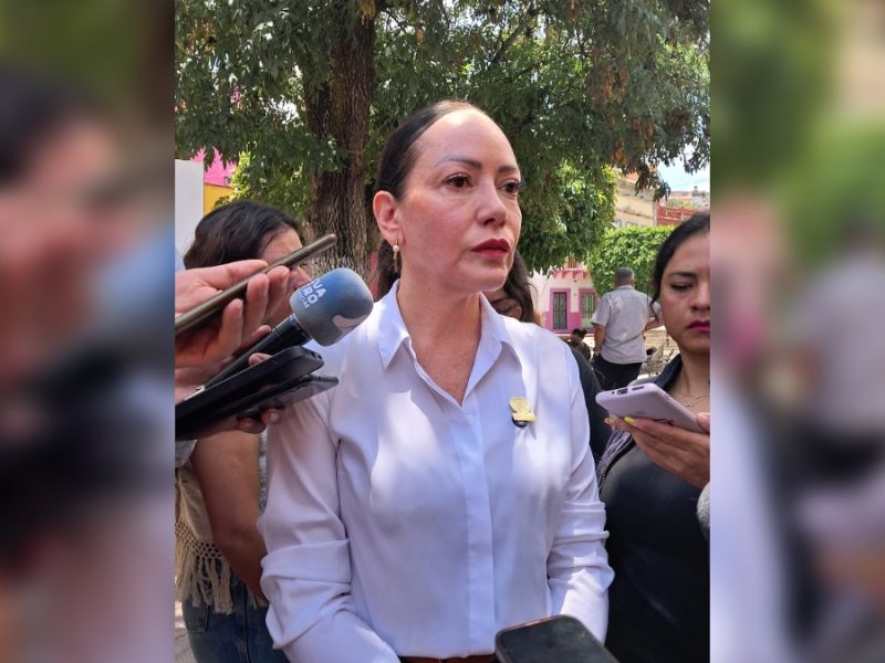 Notifican a Samantha Smith indagatoria por presunta vulneración de derechos infantiles