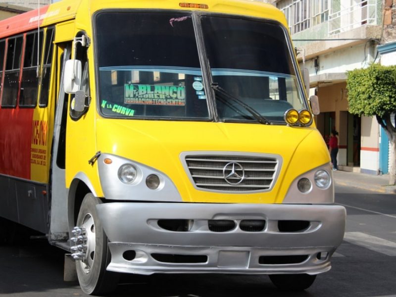 Debe Ómnibus retirar camiones viejos en Celaya; juez le niega amparo para mantenerlos