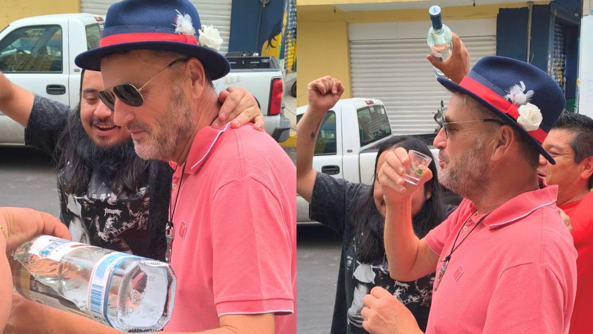 Un aficionado inglés recibe tequila de fanáticos de México. Ituriel Pérez.