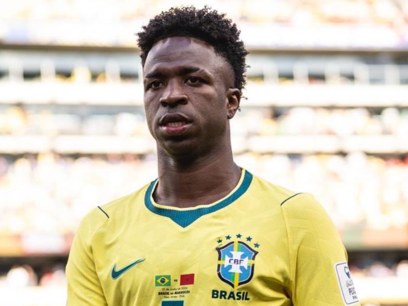 ¿Qué le pasó a Vinicius? Futbolista de Brasil se opera la cara y causa sorpresa