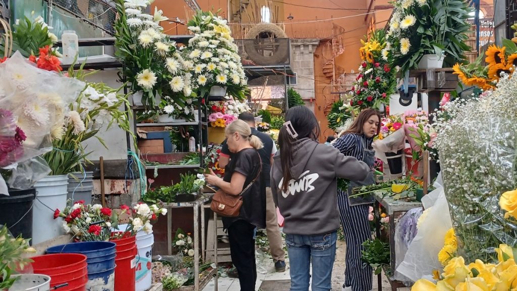 Repunta actividad comercial en Celaya por culminación de ciclo escolar