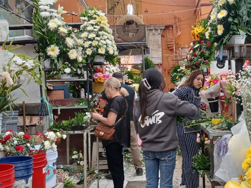 Repunta actividad comercial en Celaya por culminación de ciclo escolar