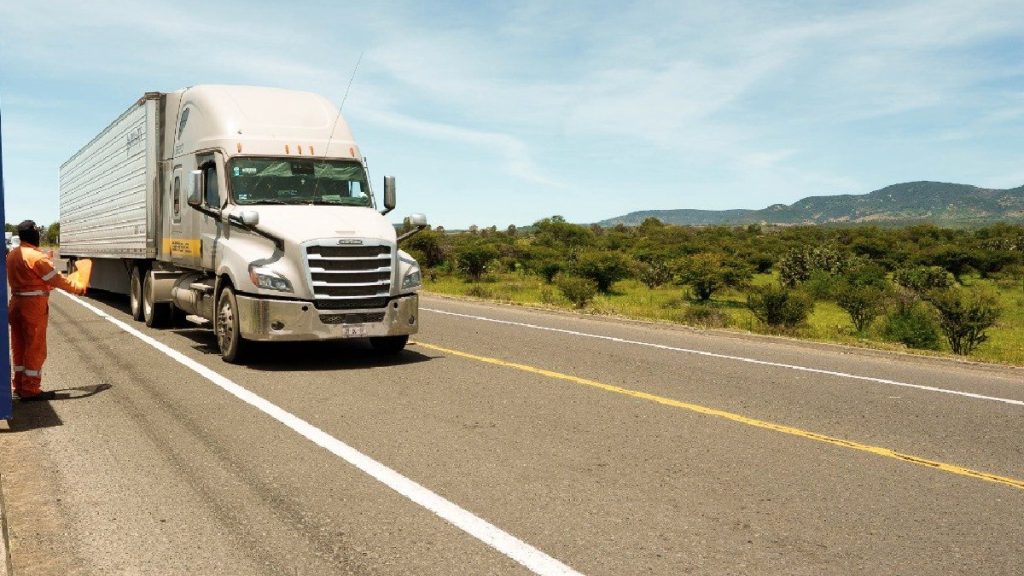 Anuncian 939.7 mdp para conservación de carreteras de Guanajuato