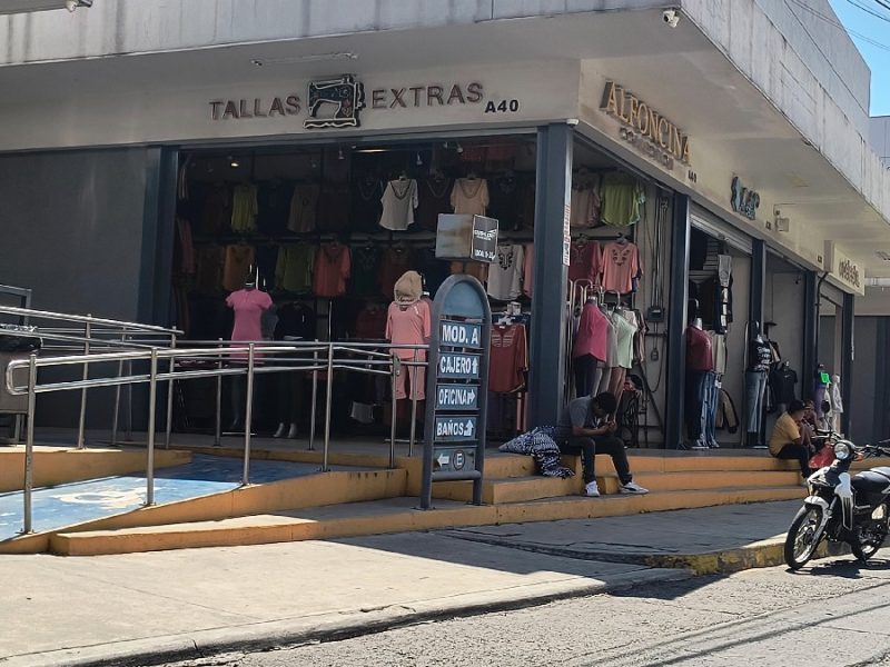 “Sí hay crisis”: Desmienten textileros a alcaldesa de Moroleón