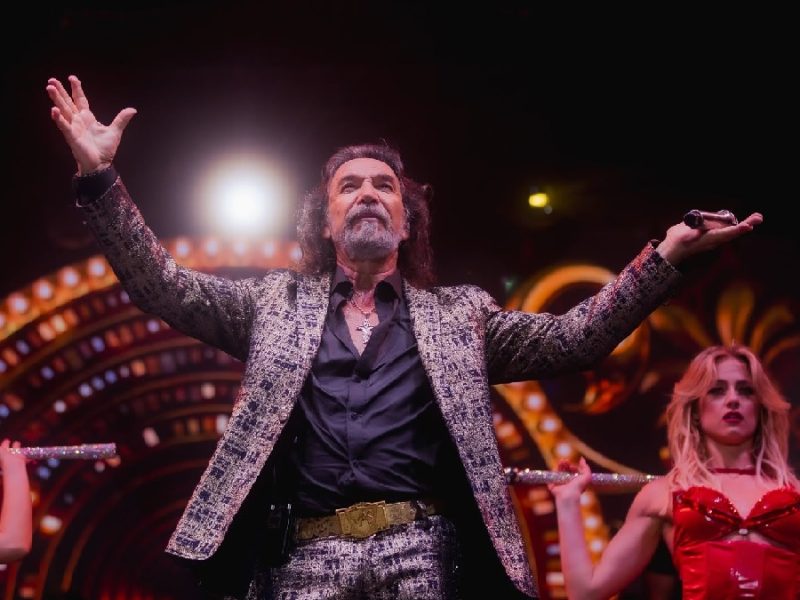 ‘Te encargamos virgencita’: El Buki reza para que México gane contra Inglaterra
