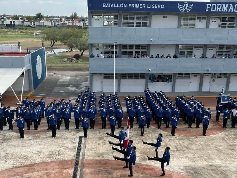 “No debe asustar”: Defienden prepas militarizadas en Guanajuato tras llamado de la SEP
