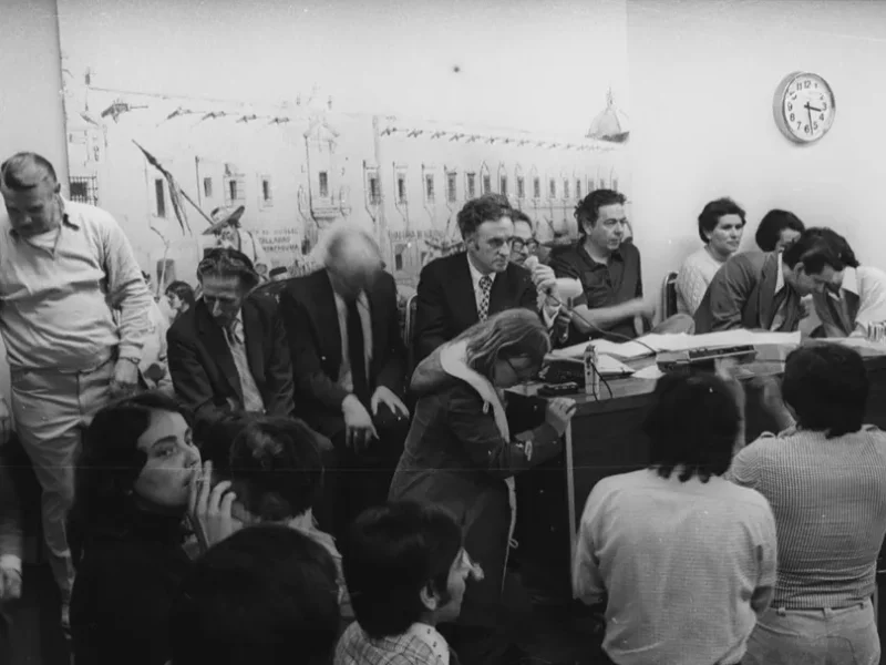 50 años del golpe contra Excélsior : De la conjura presidencial a la lucha por la libertad de prensa