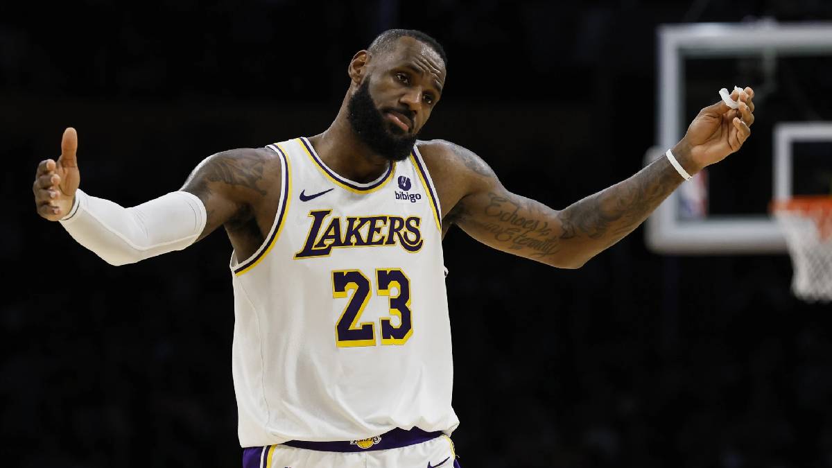 Bye Lakers, LeBron James y la millonaria fortuna que ganará el nuevo jugador de los 76ers - Foto: AP