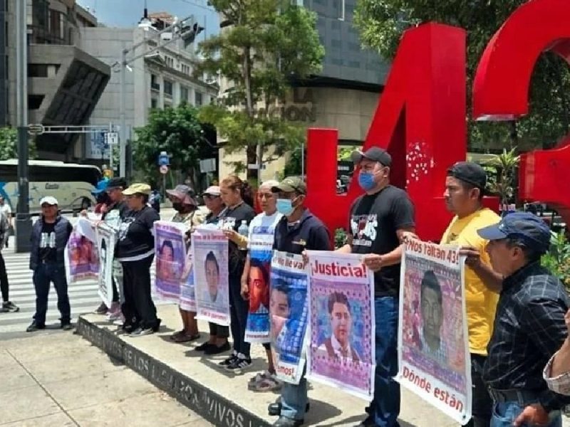 Ayotzinapa: Padres de los 43 piden a Corte frenar nueva Comisión de la Verdad