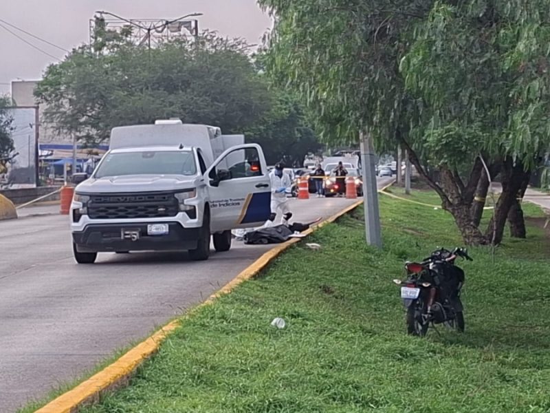 Tragedia en el Juan Alonso de Torres: Muere una motociclista al estrellarse con poste de concreto