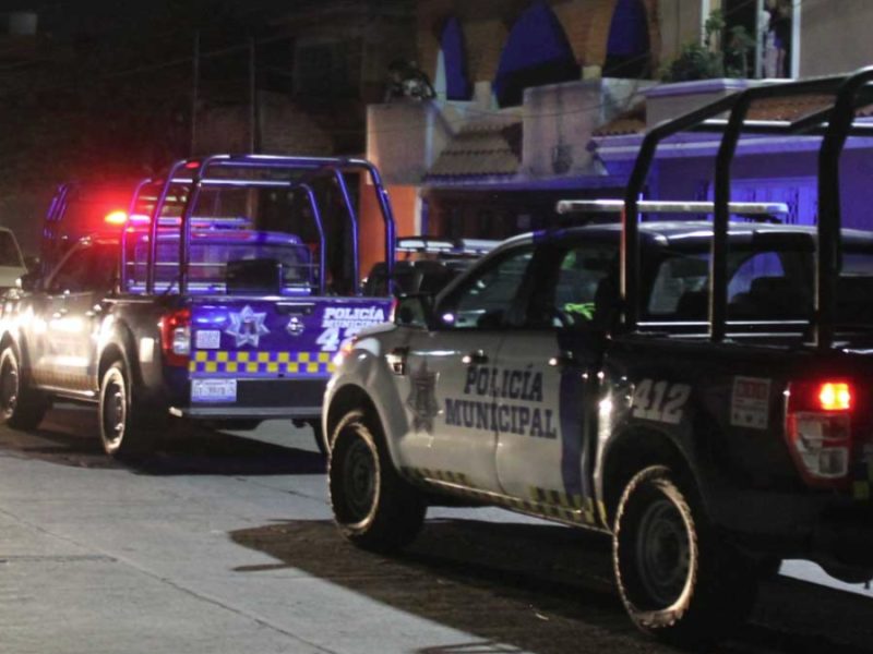 Persecución y balacera en León deja un atacante baleado y una policía herida