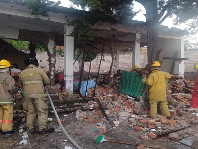 Caída de rayo causa fuerte explosión de polvorín en la parroquia de Pantaleón, Acámbaro