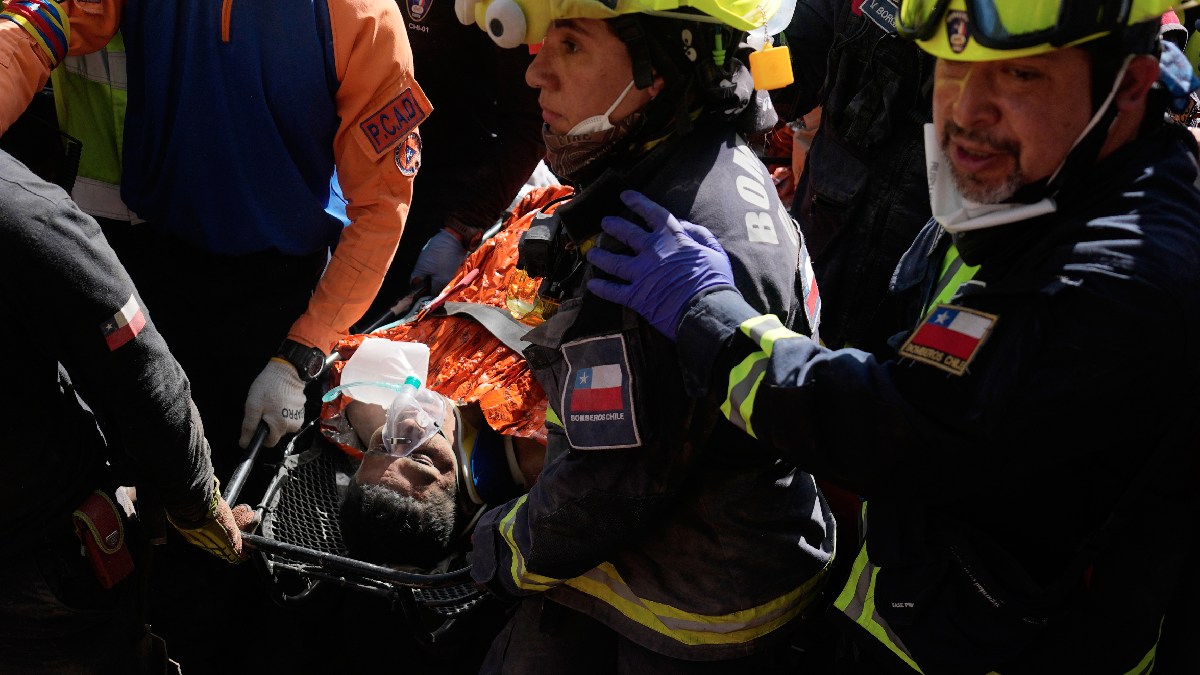 rescates tras sismos en Venezuela1